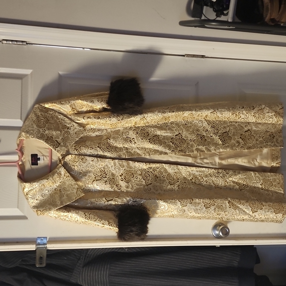 Barbie x Unique Vintage Barbie Evening Splendor Coat